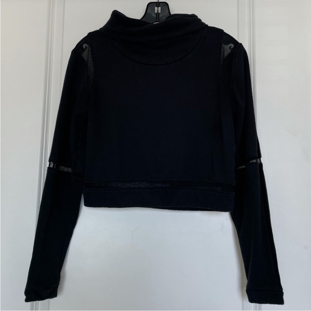 Alo Yoga Cropped Turtleneck With Mesh Detail